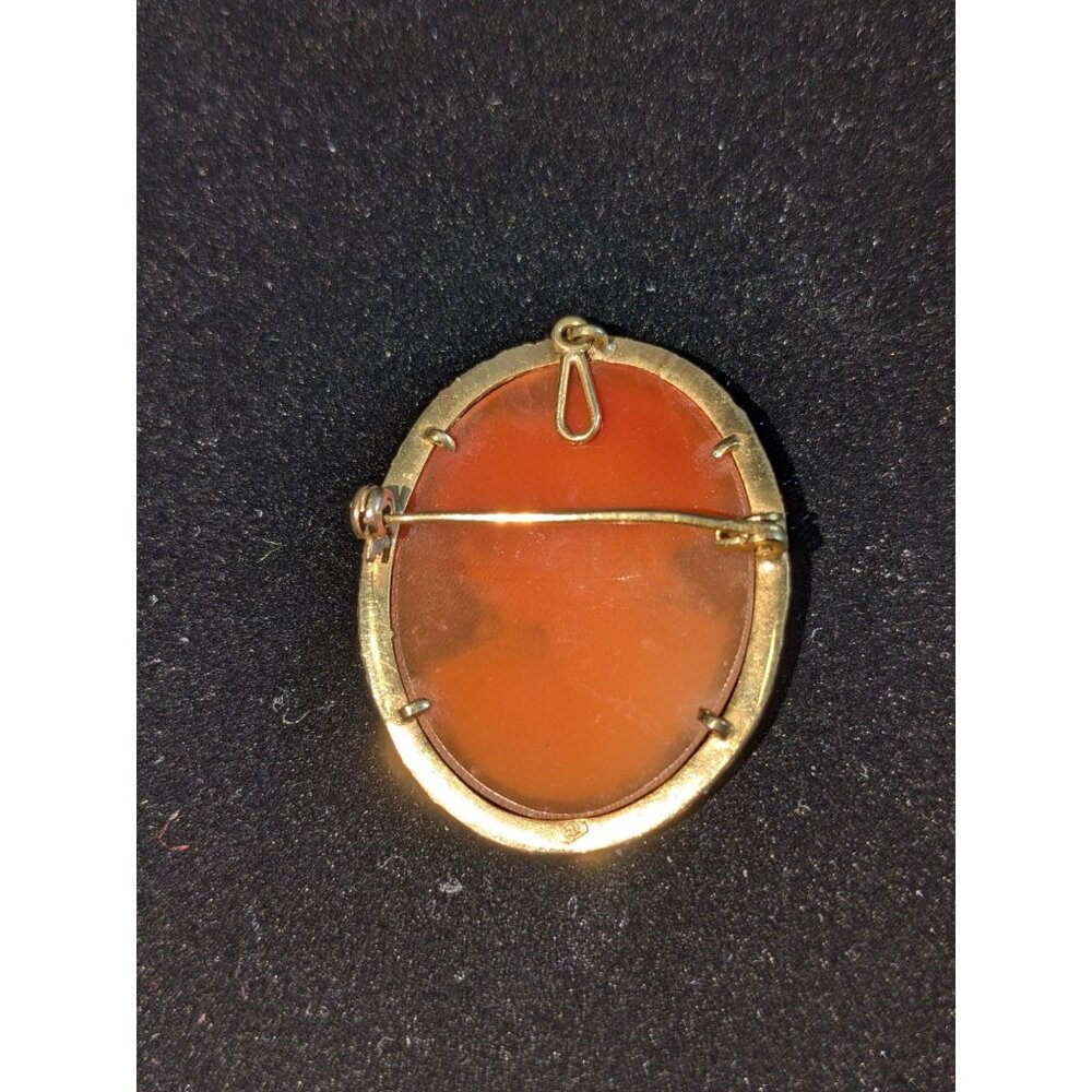Antique Composite Cameo American made gold tone pin or pendant - Picture 4 of 7